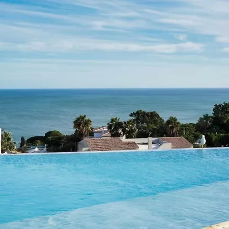 Panoramic E - Rooftop Pool & Sea View