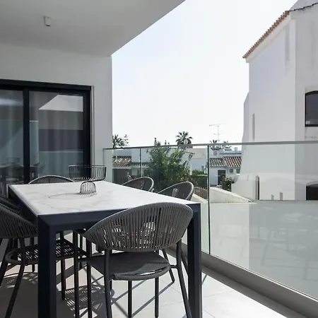 Panoramic E - Rooftop Pool & Sea View Apartment *