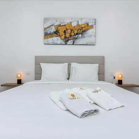 Panoramic E - Rooftop Pool & Sea View *