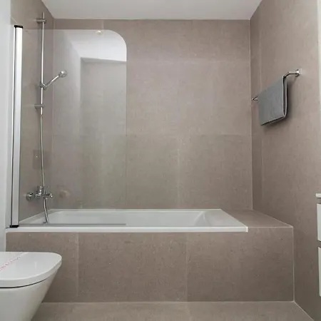 Panoramic E - Rooftop Pool & Sea View Apartment Albufeira
